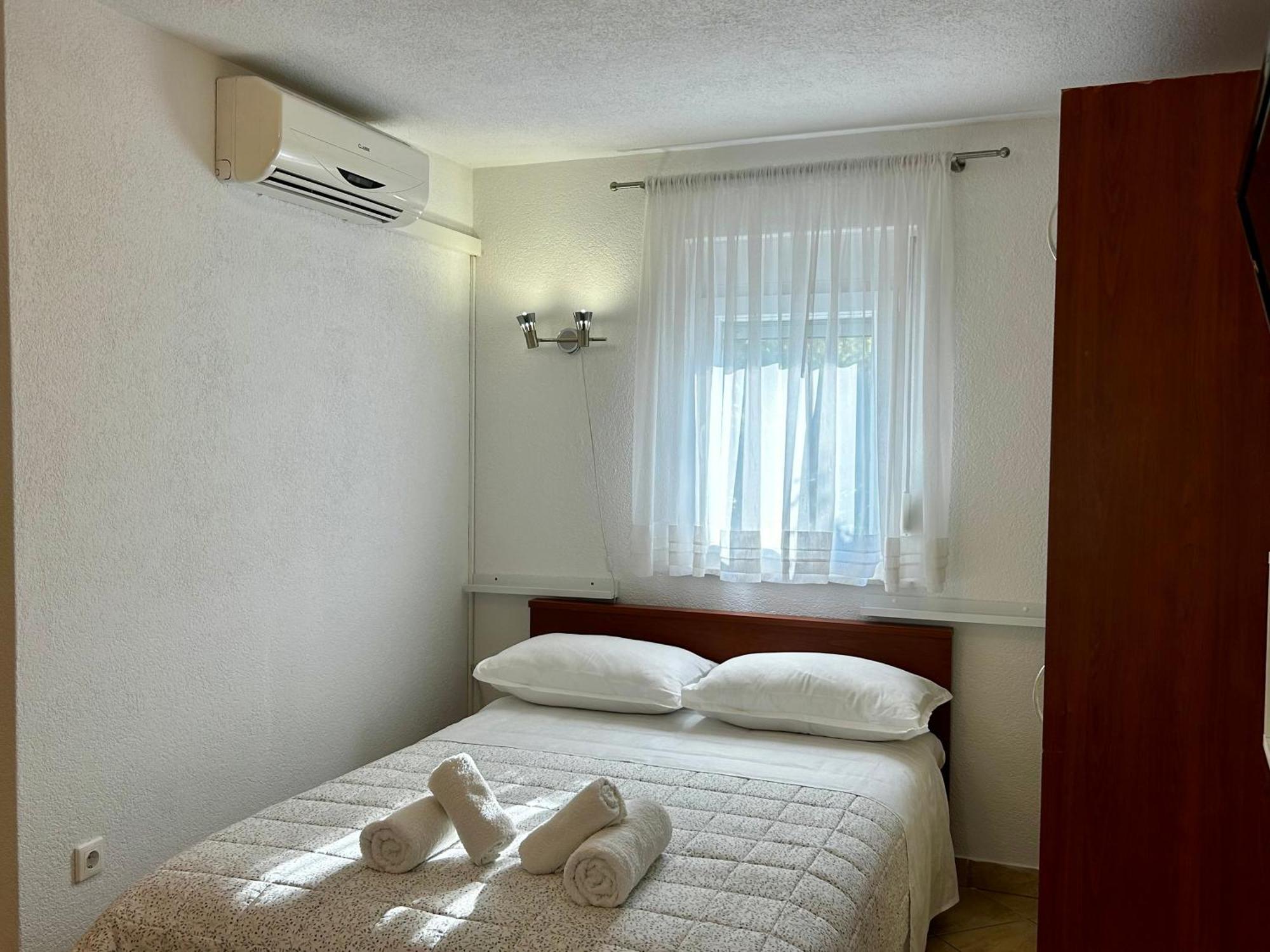 Dinka Apartment Трогир Екстериор снимка